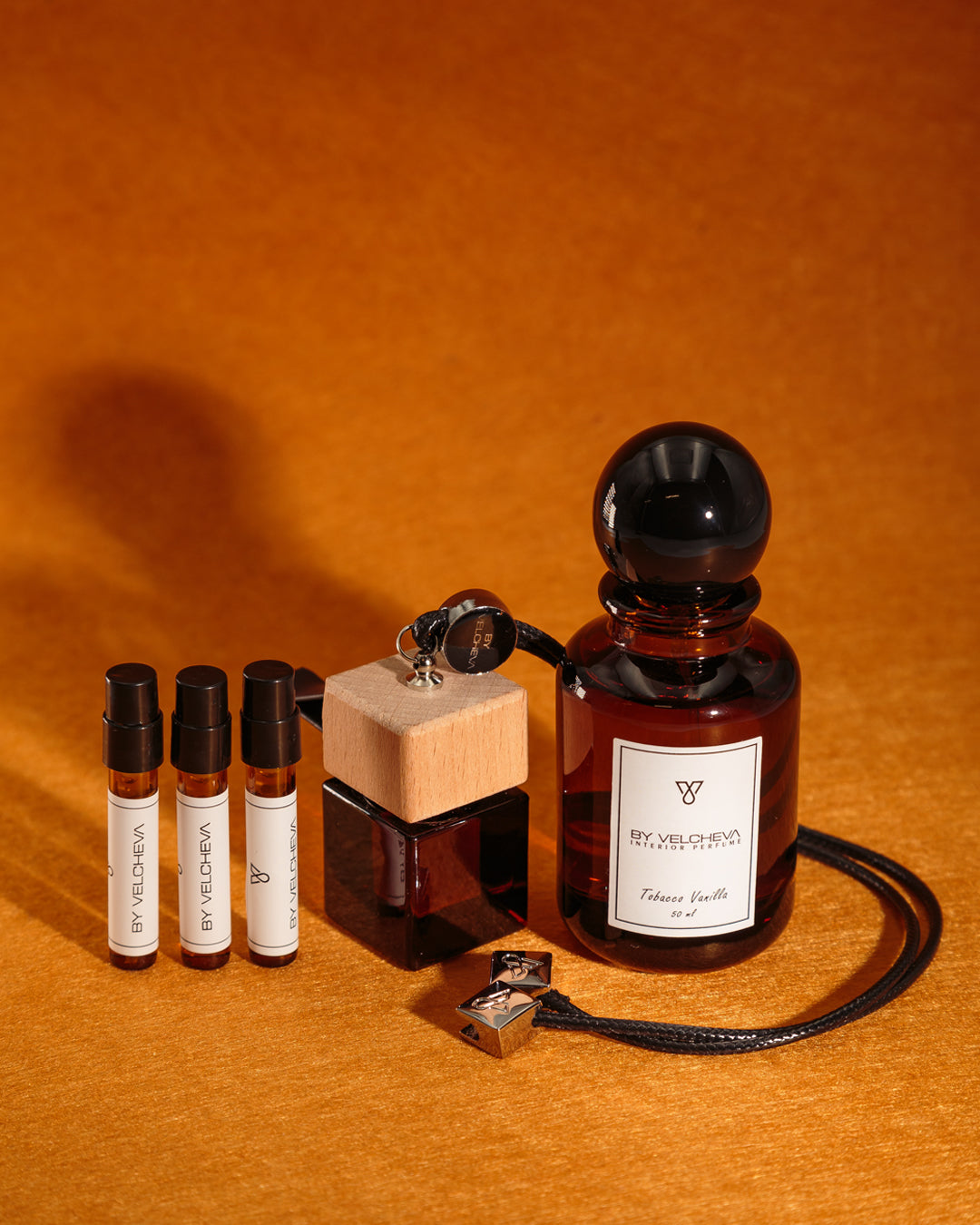 Zestaw: perfumy do auta + perfumy do wnętrz